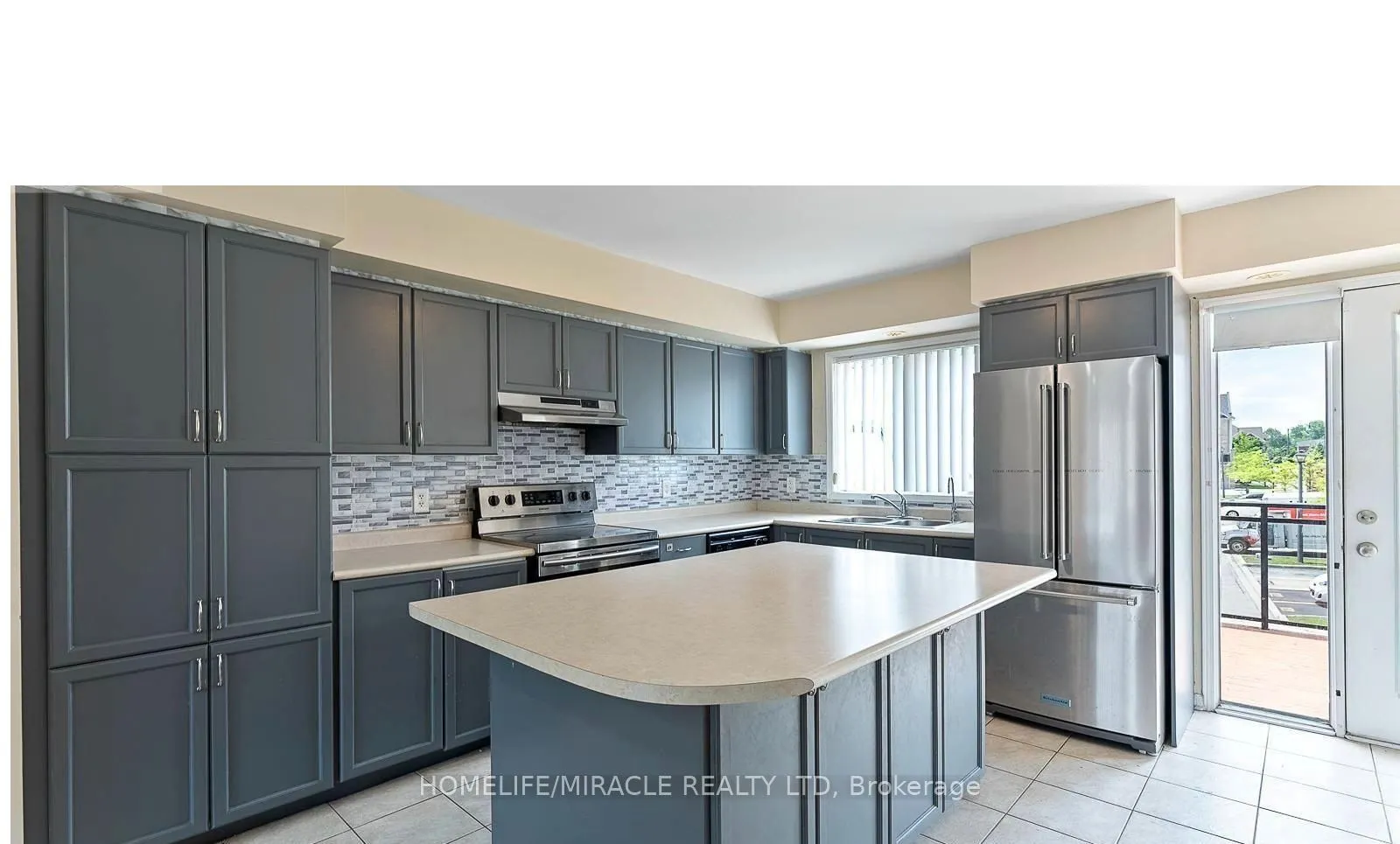 60 Fairwood Circle, #61