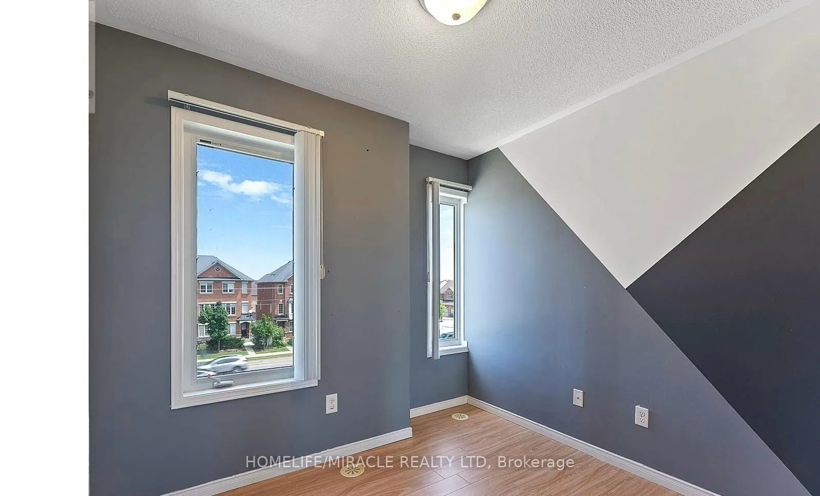 60 Fairwood Circle, #61