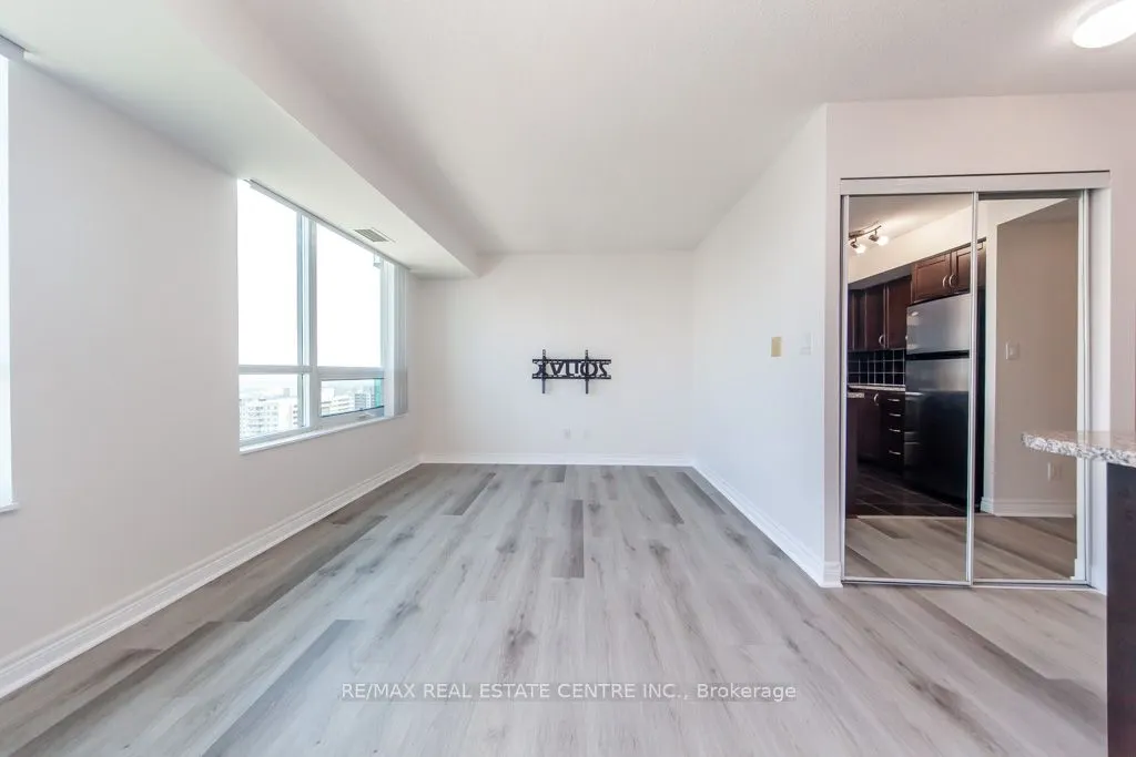 208 Enfield Place, #2701