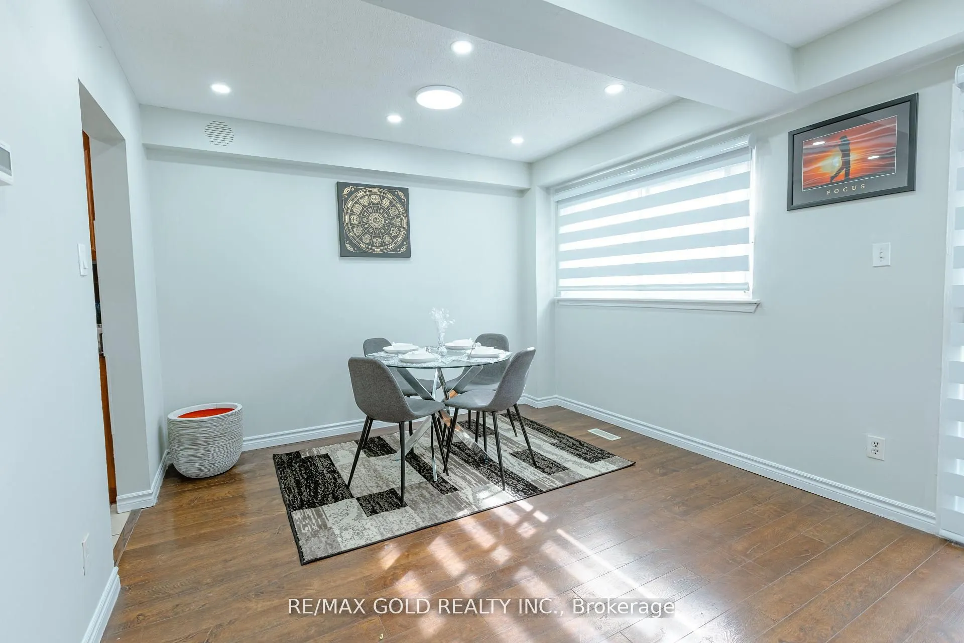 337 Fleetwood Crescent, #42
