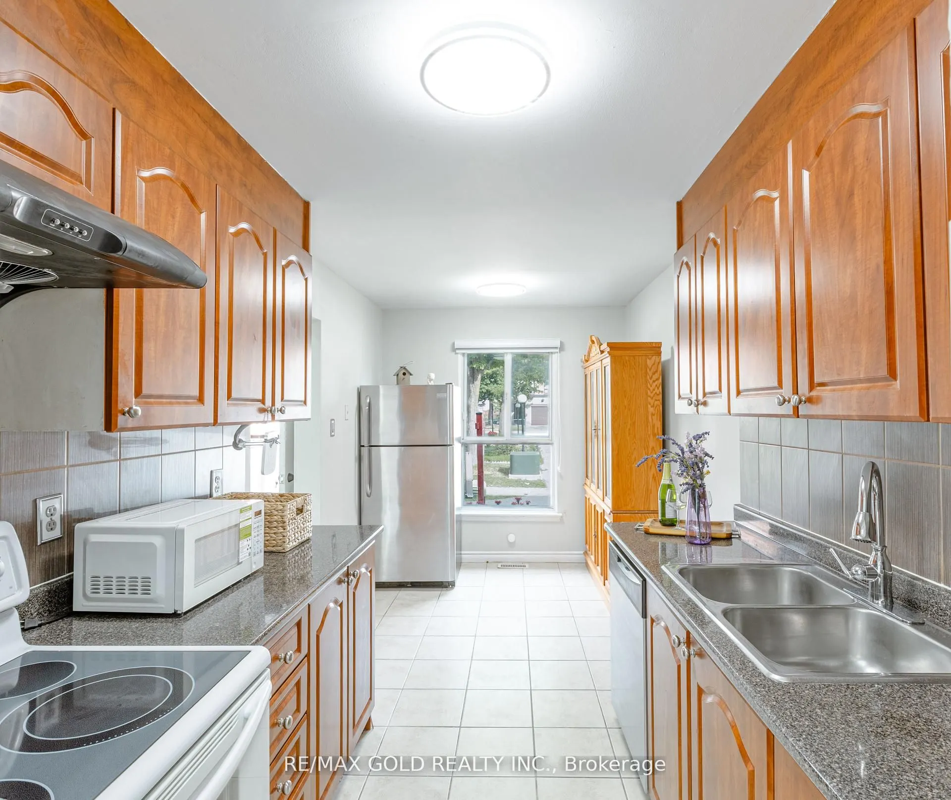 337 Fleetwood Crescent, #42