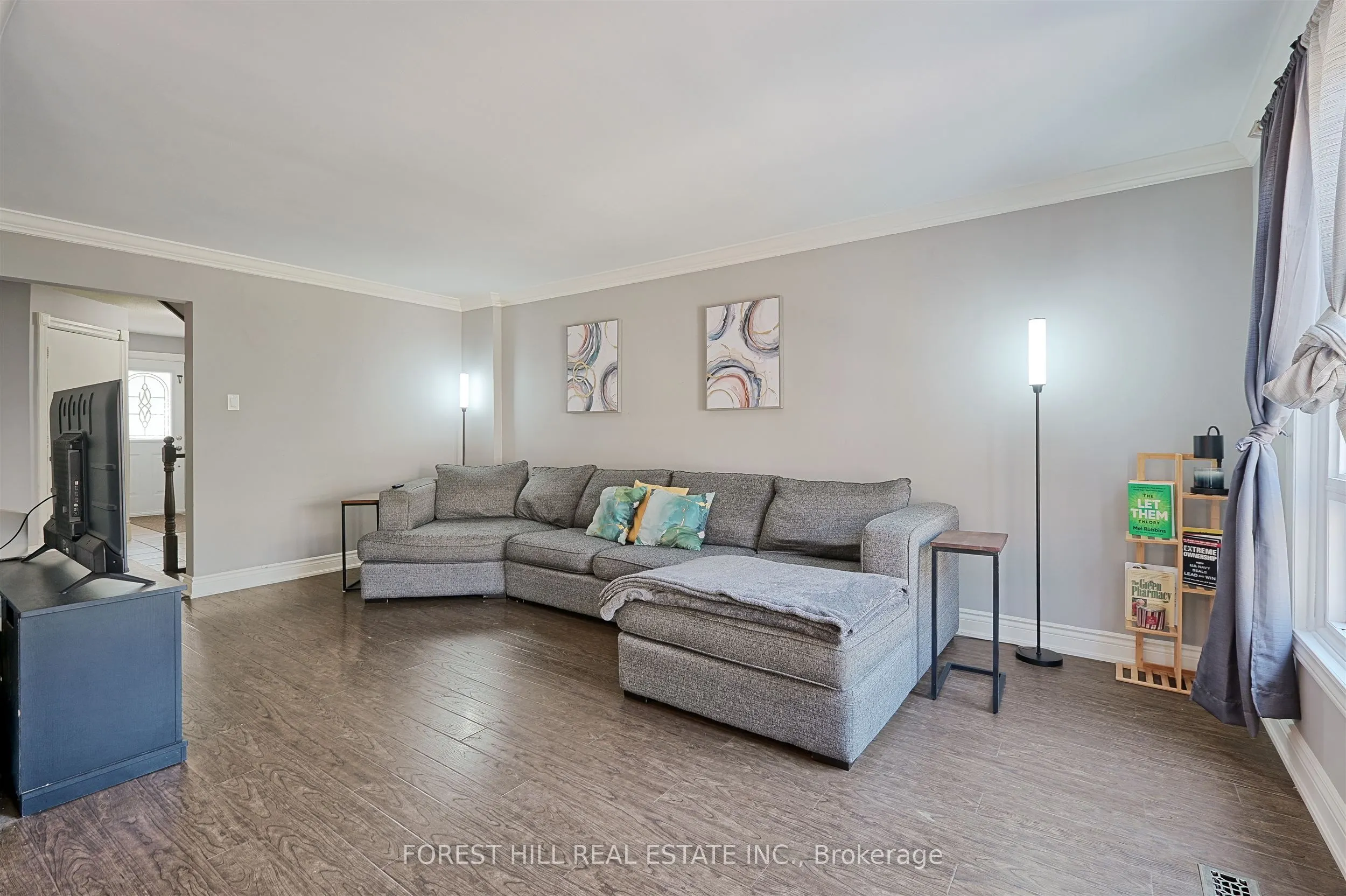 17 Rushmore Crescent