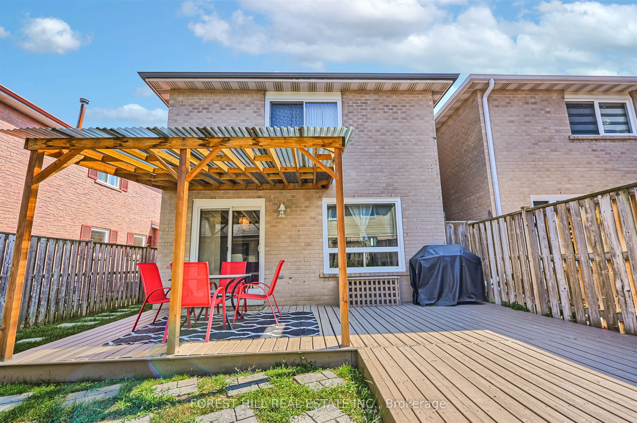 17 Rushmore Crescent
