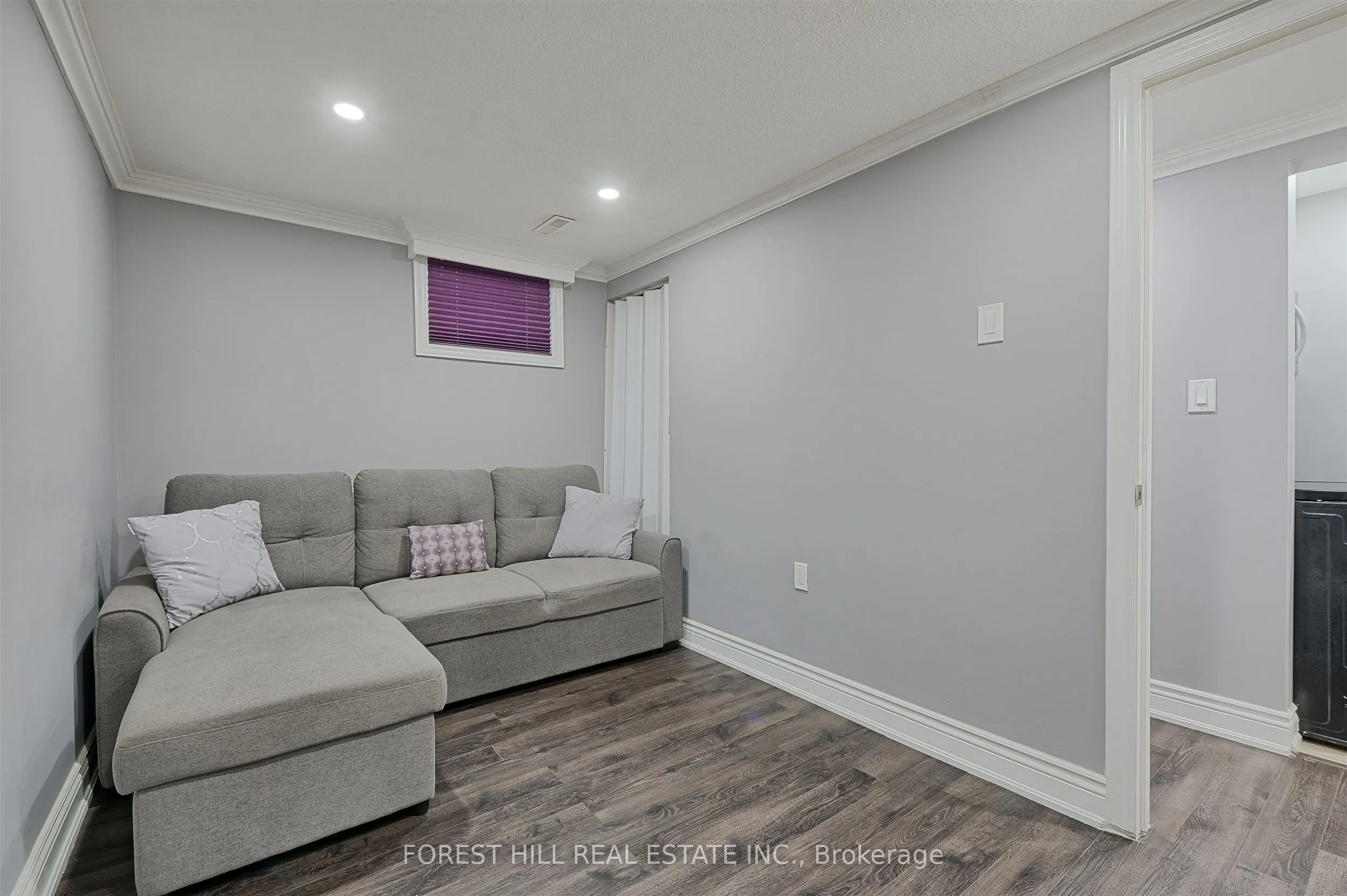 17 Rushmore Crescent
