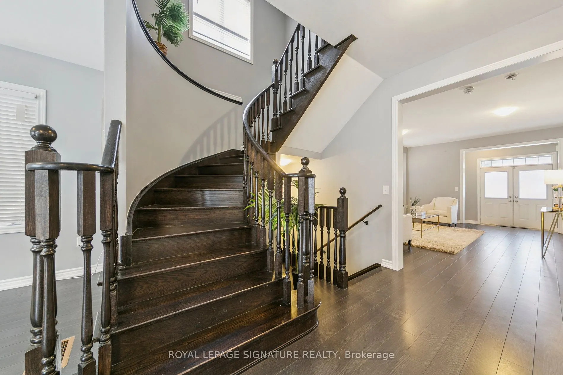 1466 Chretien Street