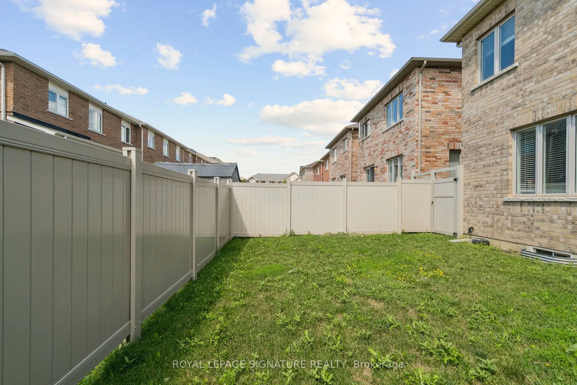 1466 Chretien Street