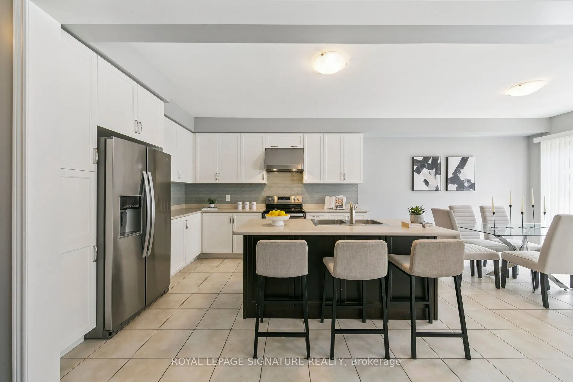 1466 Chretien Street
