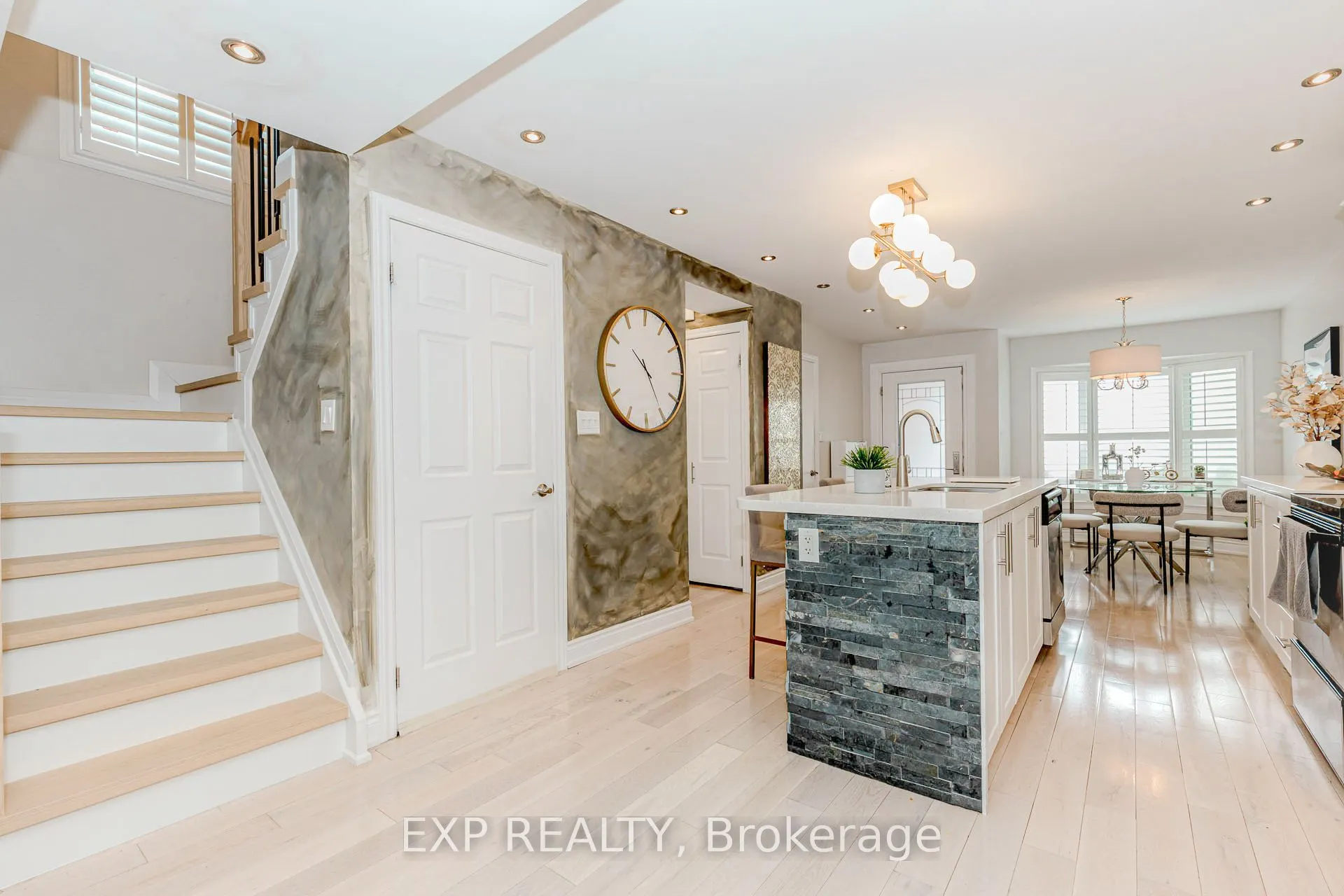 2038 Chrisdon Road