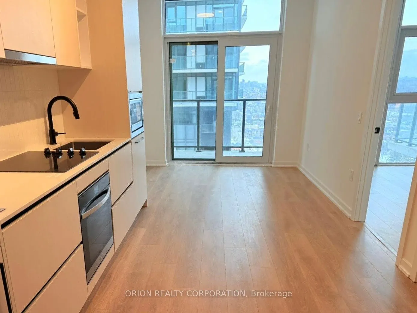 10 Graphophone Grove, #2406