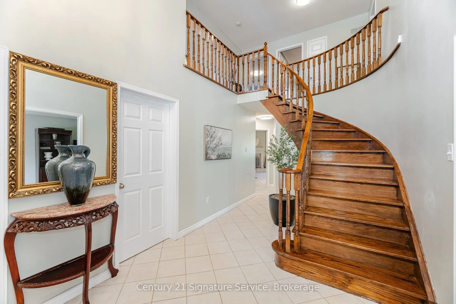 5955 Ladyburn Crescent