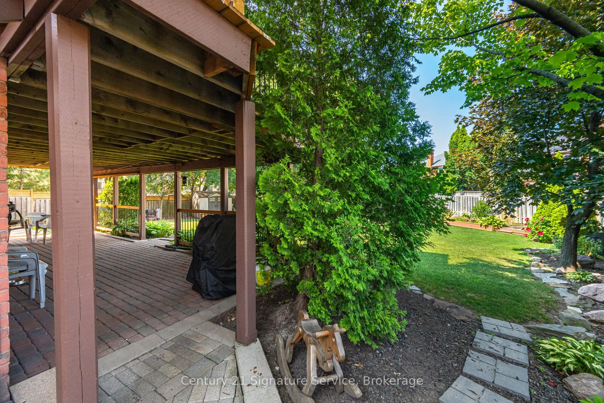 5955 Ladyburn Crescent