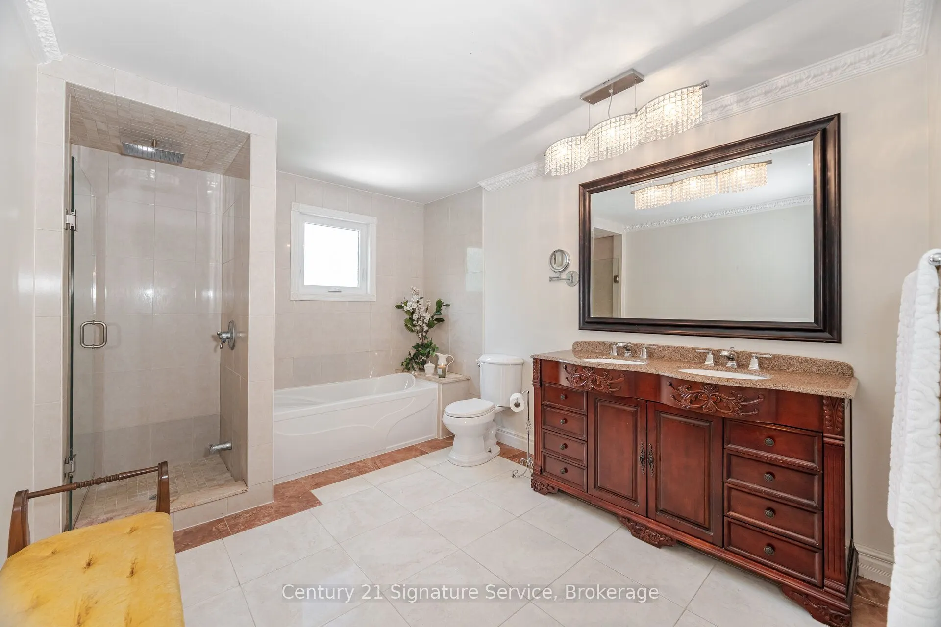 5955 Ladyburn Crescent