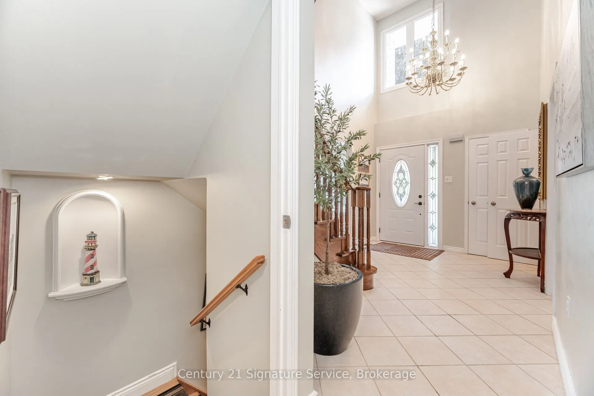 5955 Ladyburn Crescent