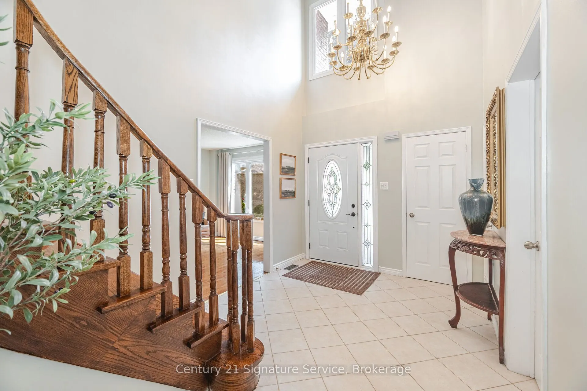 5955 Ladyburn Crescent