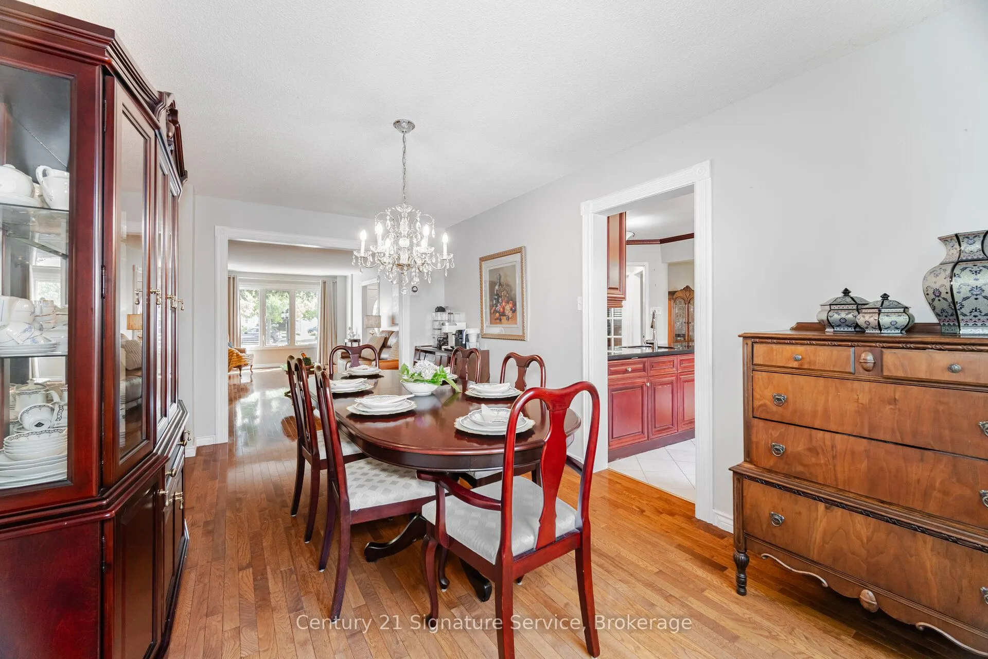 5955 Ladyburn Crescent