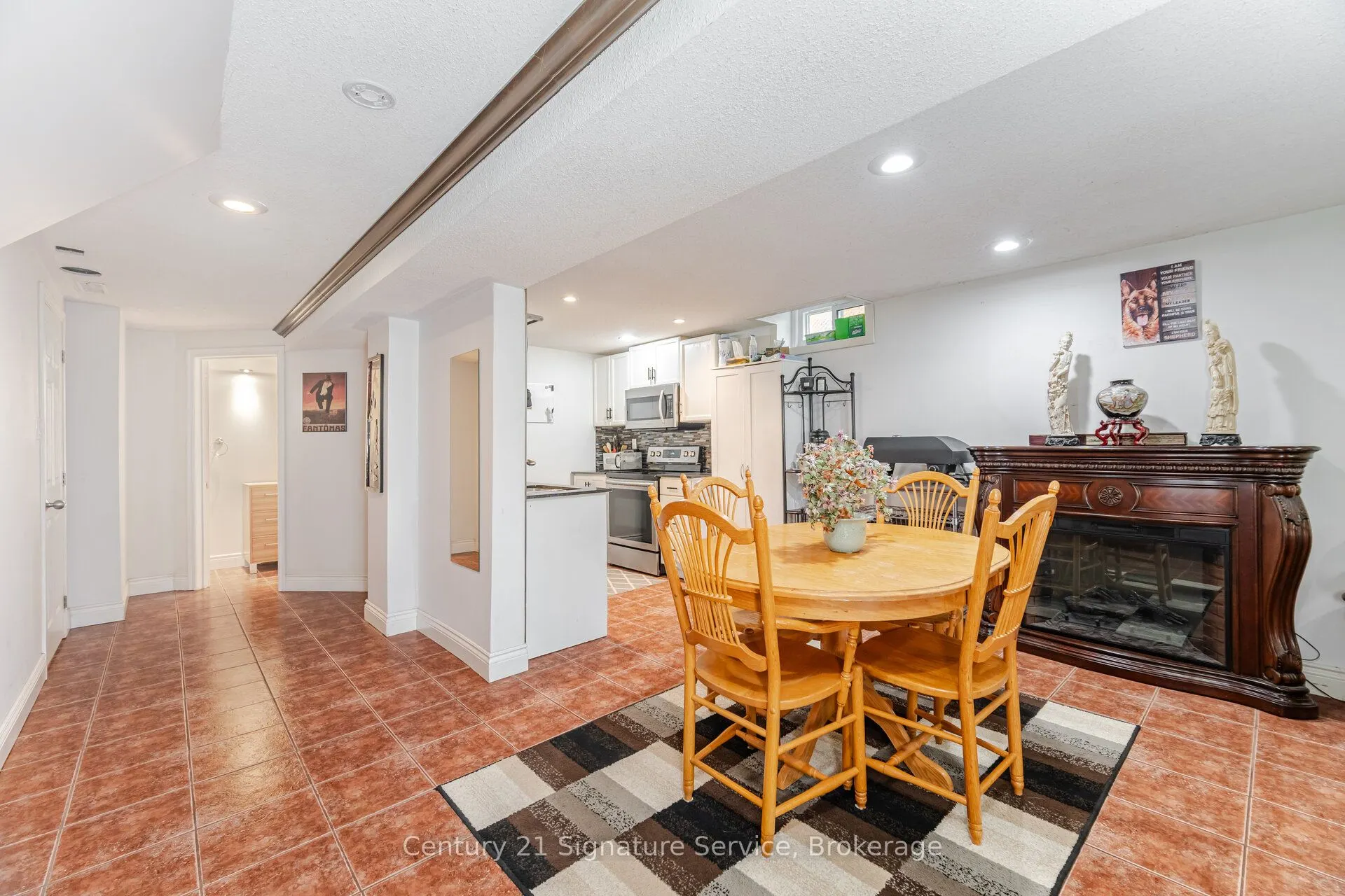 5955 Ladyburn Crescent