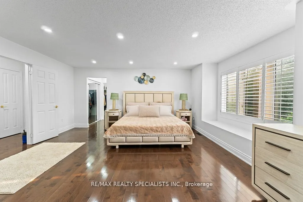 104 Treeline Boulevard