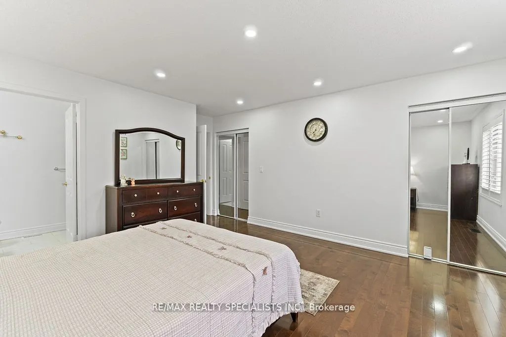 104 Treeline Boulevard