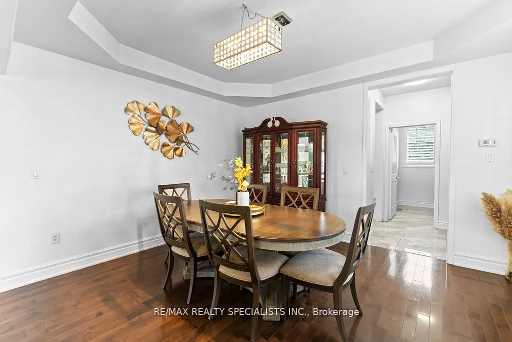 104 Treeline Boulevard