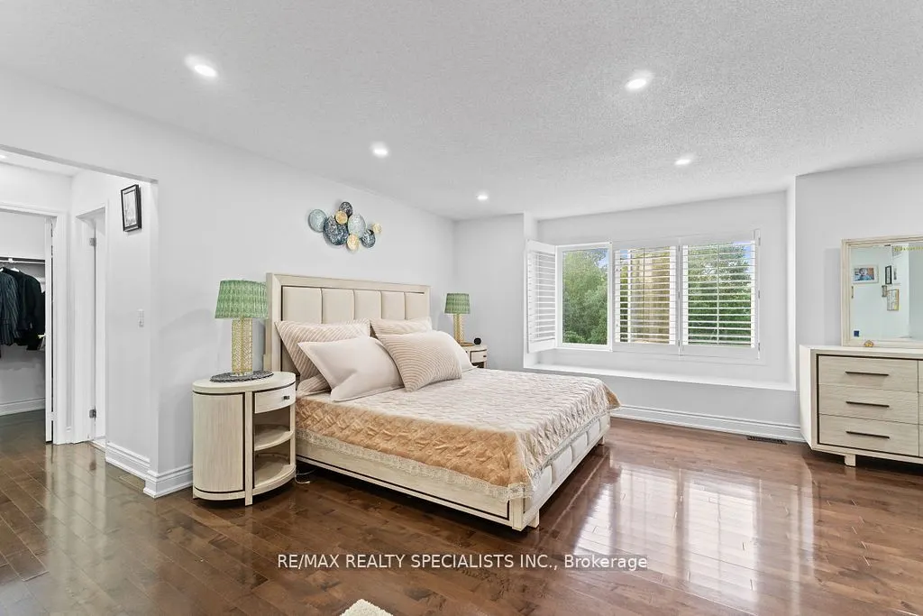 104 Treeline Boulevard
