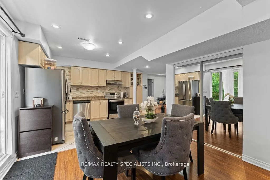 104 Treeline Boulevard