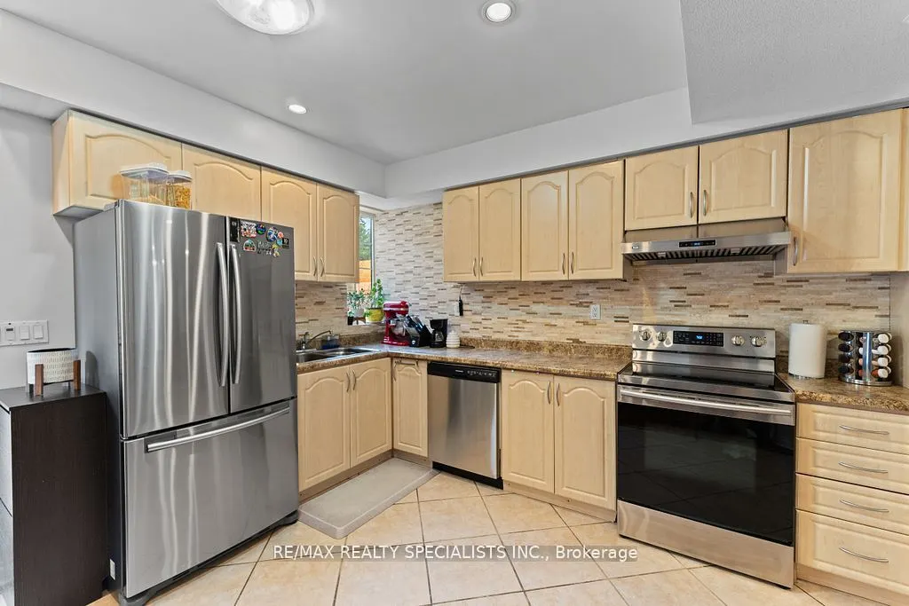 104 Treeline Boulevard