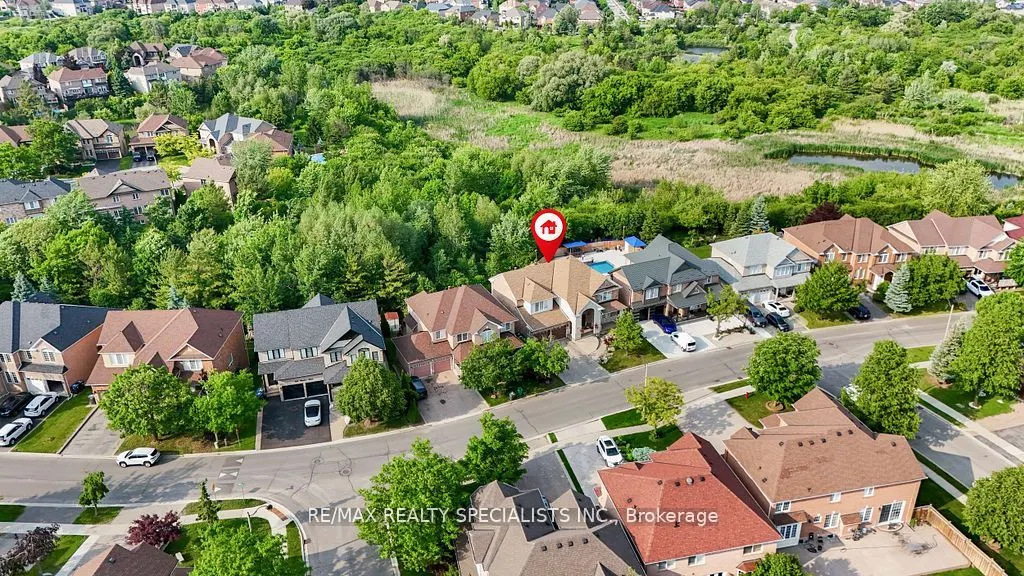 104 Treeline Boulevard