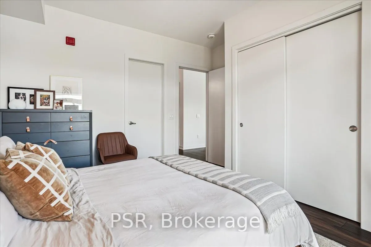 320 Plains Road E, #211