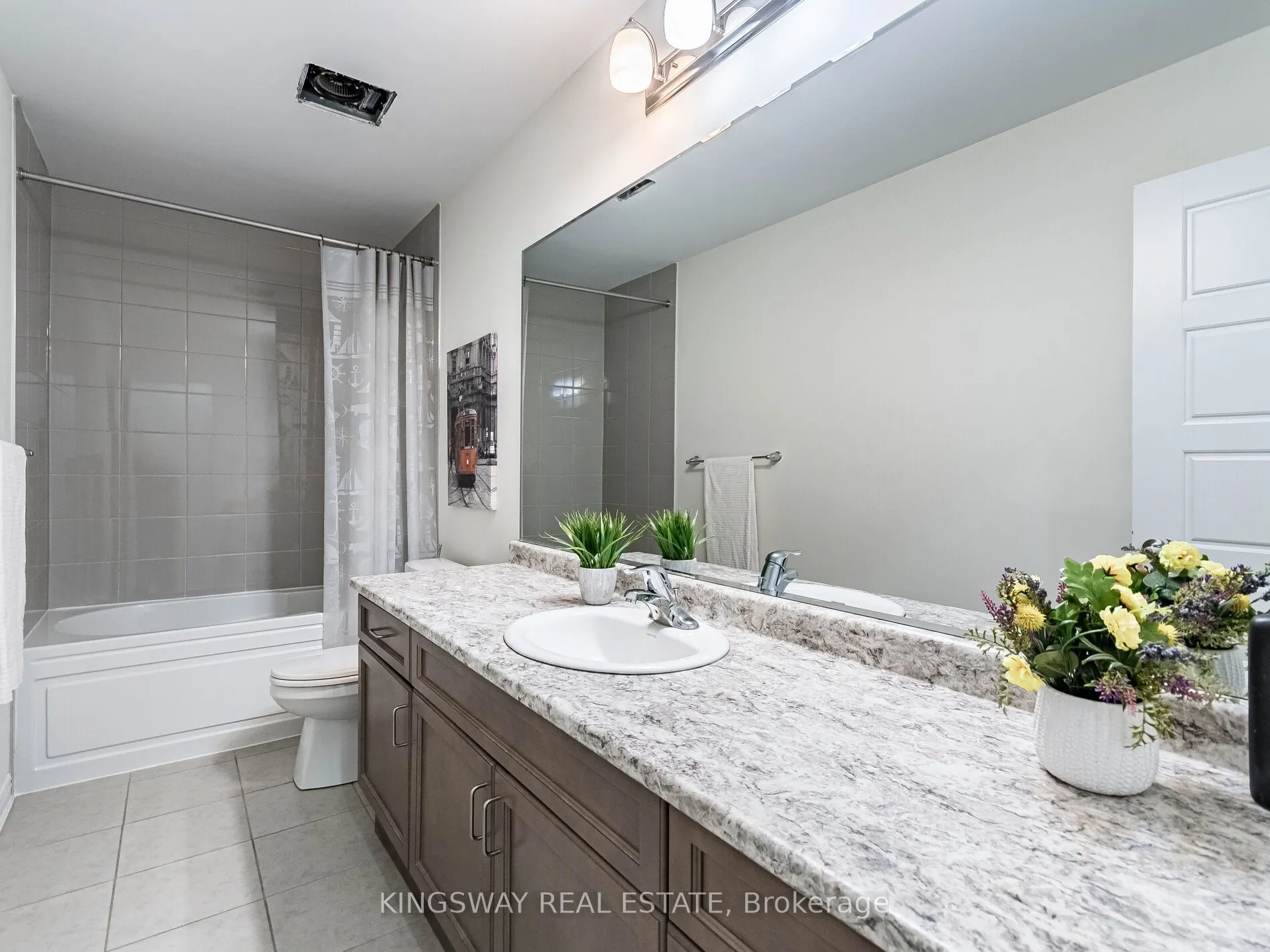 1448 Sycamore Garden