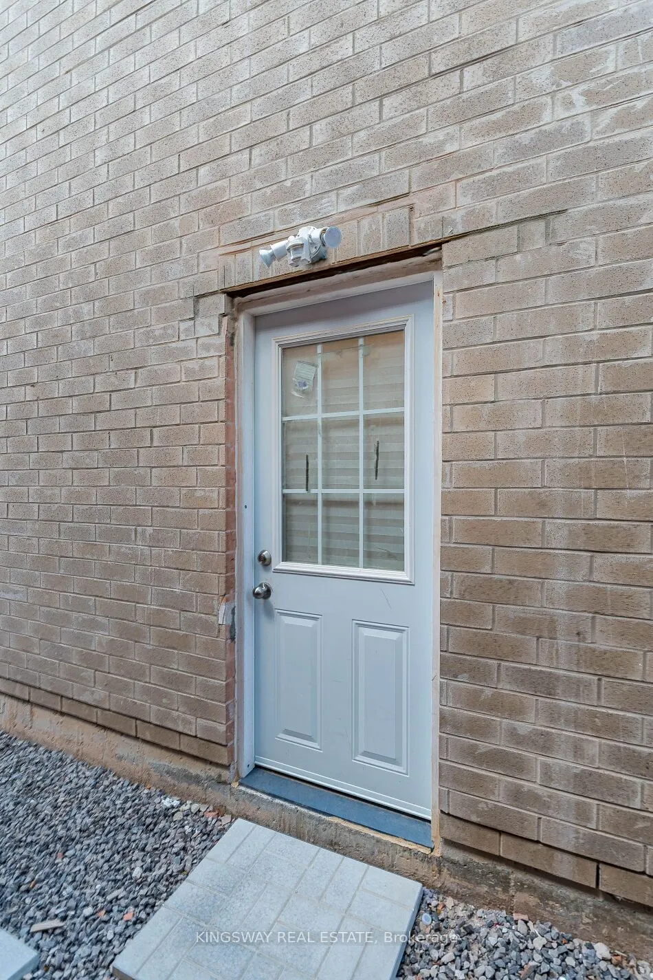 1448 Sycamore Garden