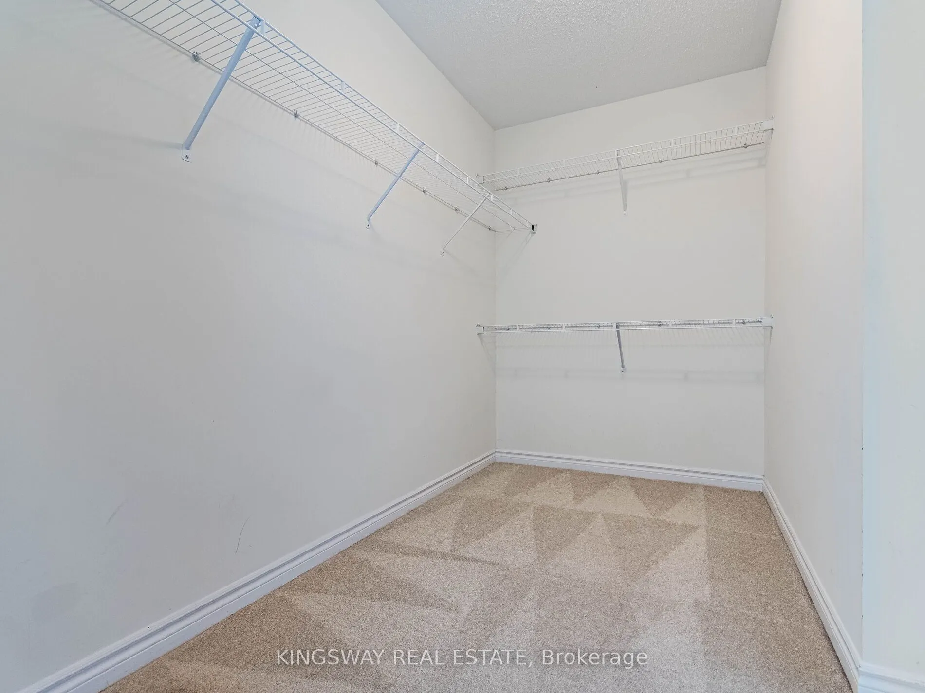1448 Sycamore Garden