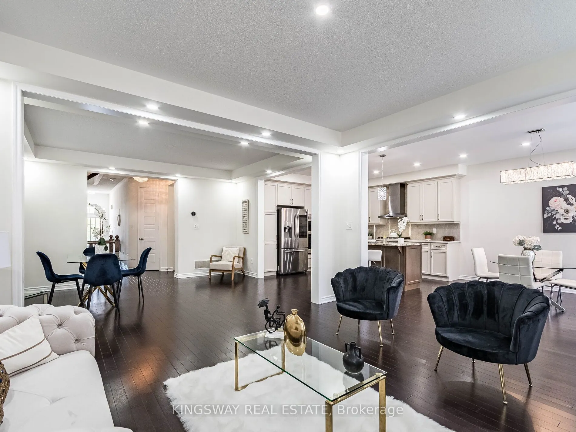 1448 Sycamore Garden