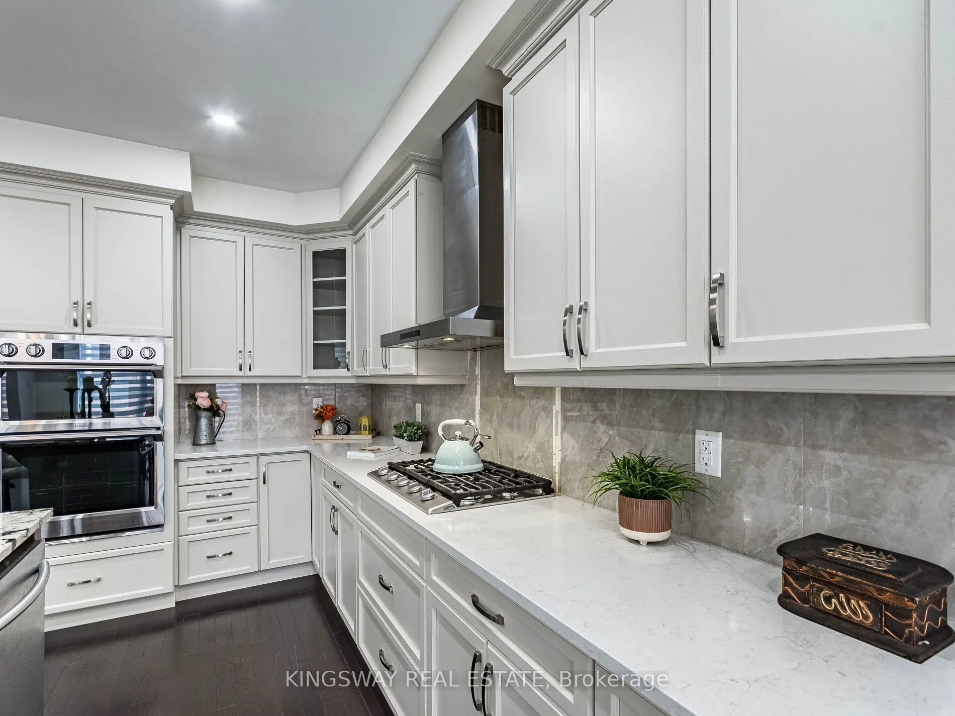 1448 Sycamore Garden