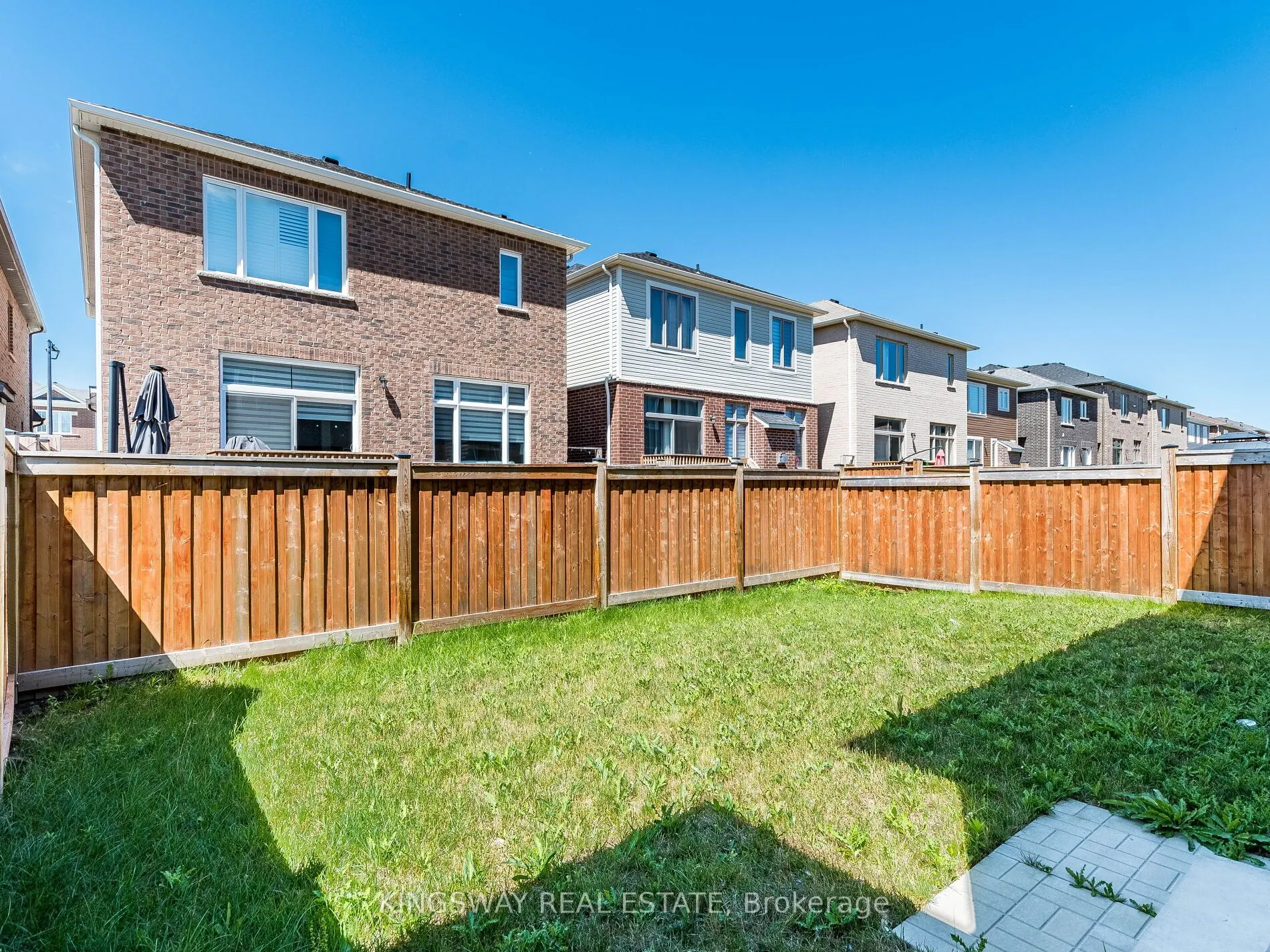 1448 Sycamore Garden