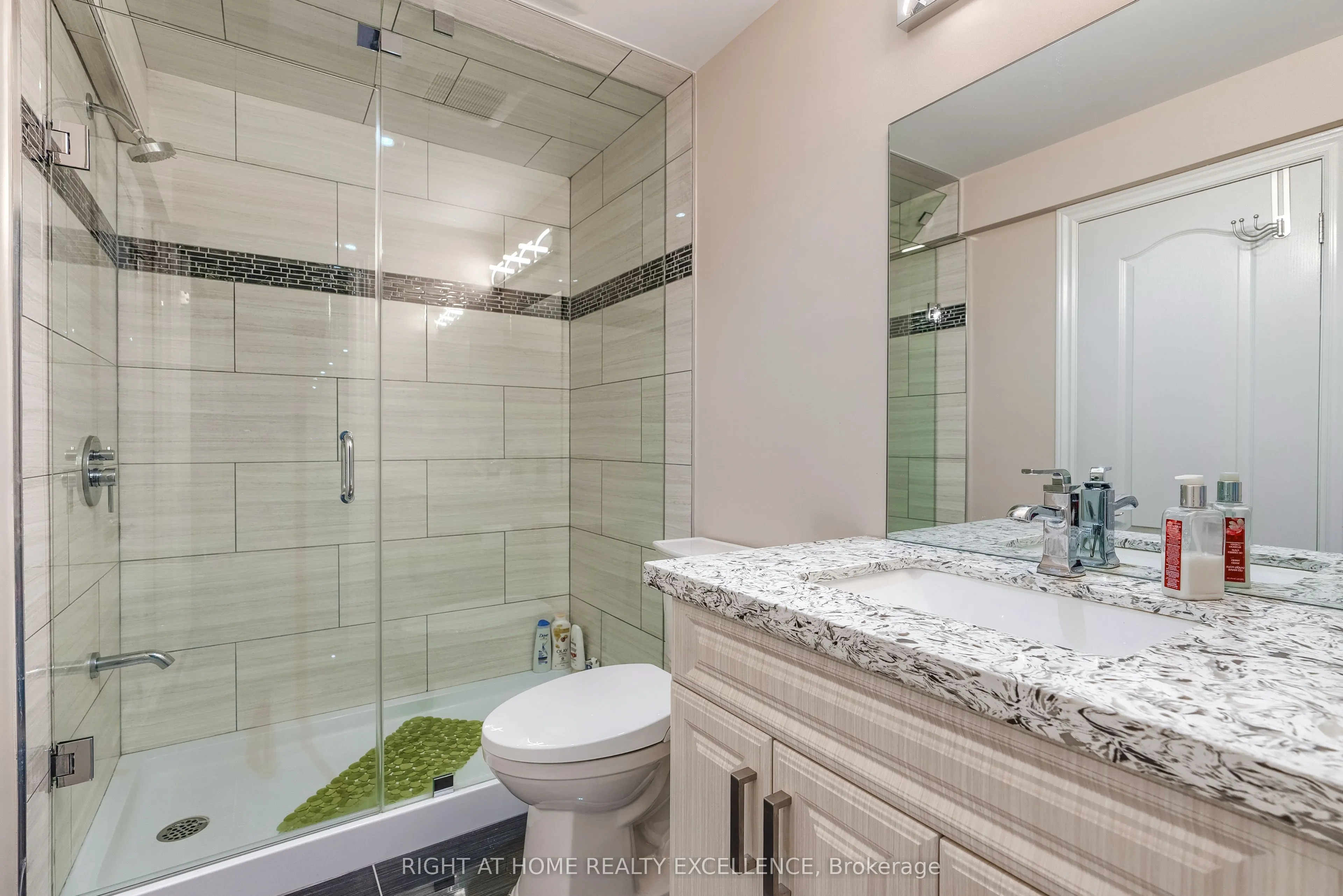 6862 Gooderham Estate Boulevard