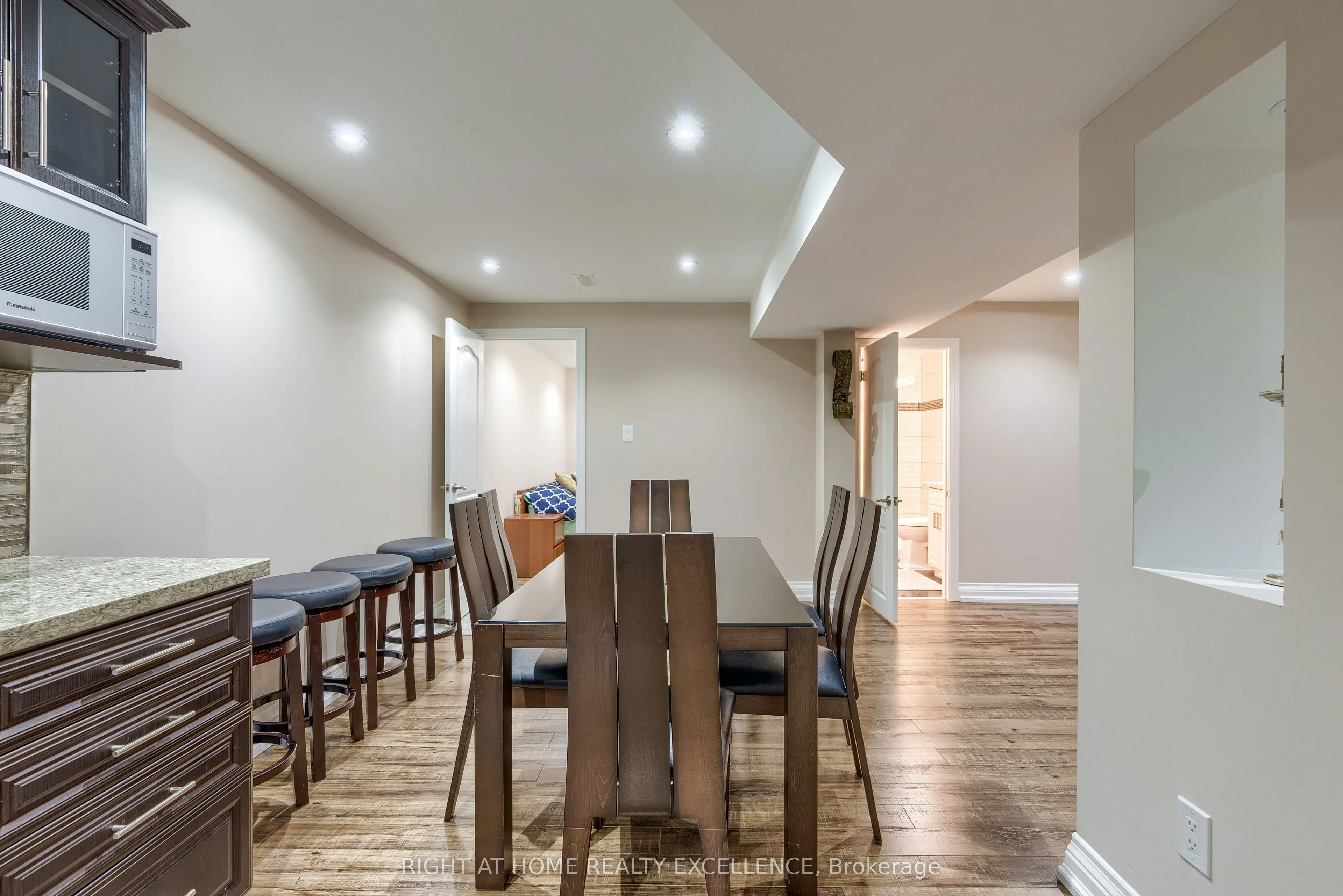 6862 Gooderham Estate Boulevard