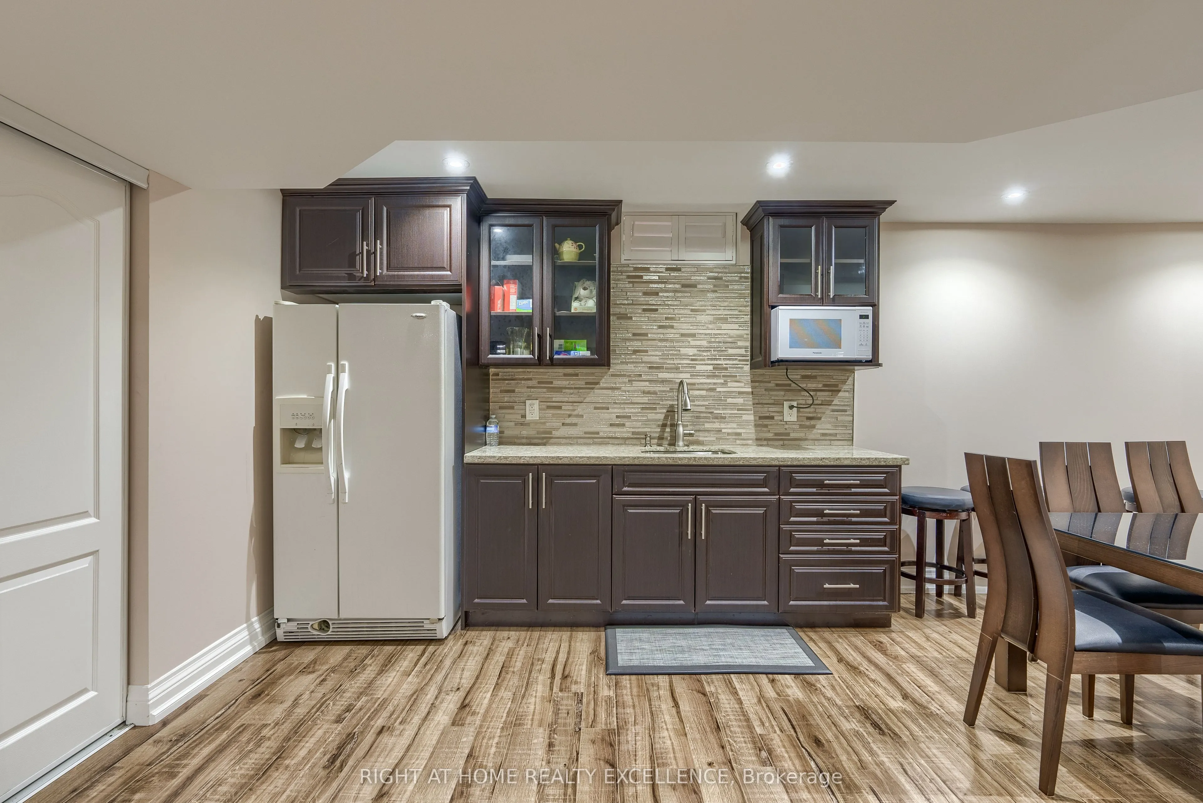 6862 Gooderham Estate Boulevard
