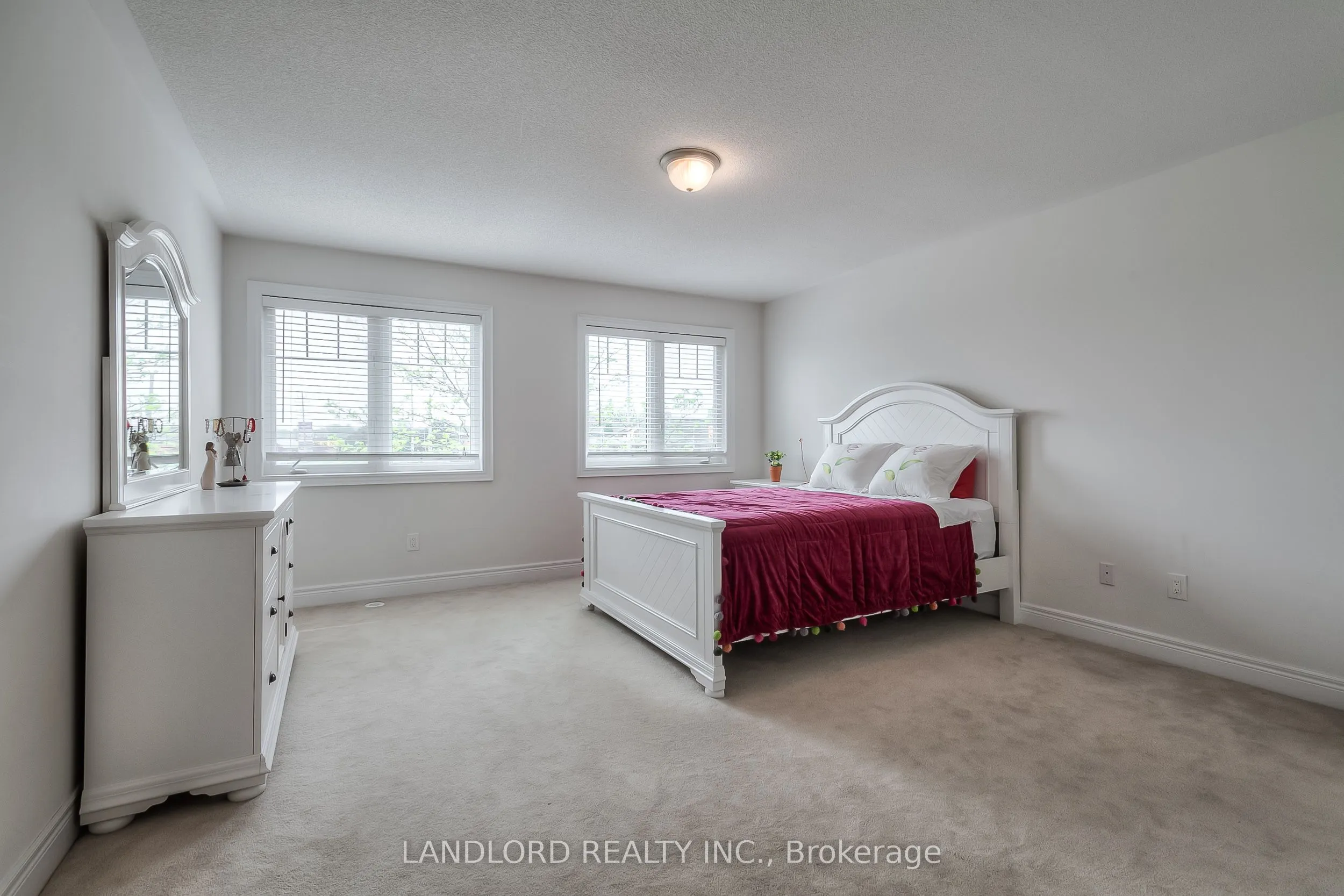 993 Southdown Road