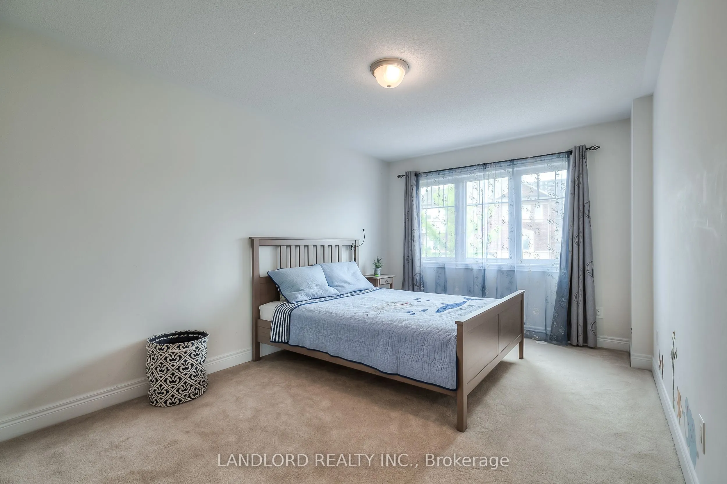 993 Southdown Road