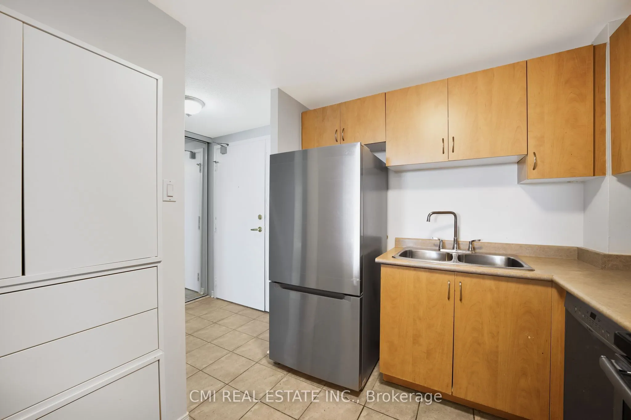 6720 Glen Erin Drive, #302
