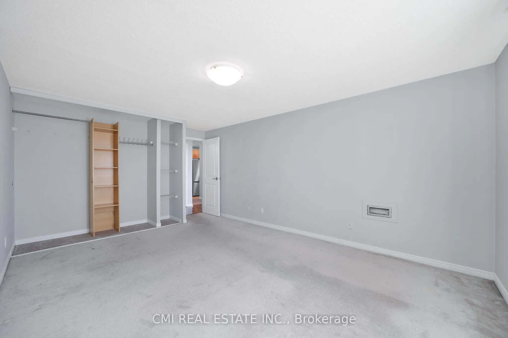 6720 Glen Erin Drive, #302