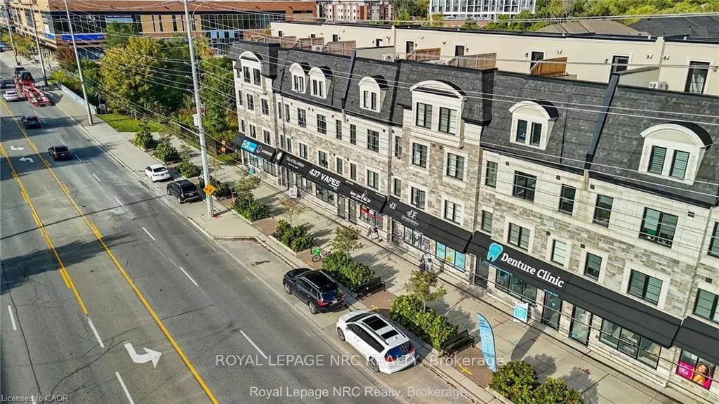 559 Lakeshore Road E