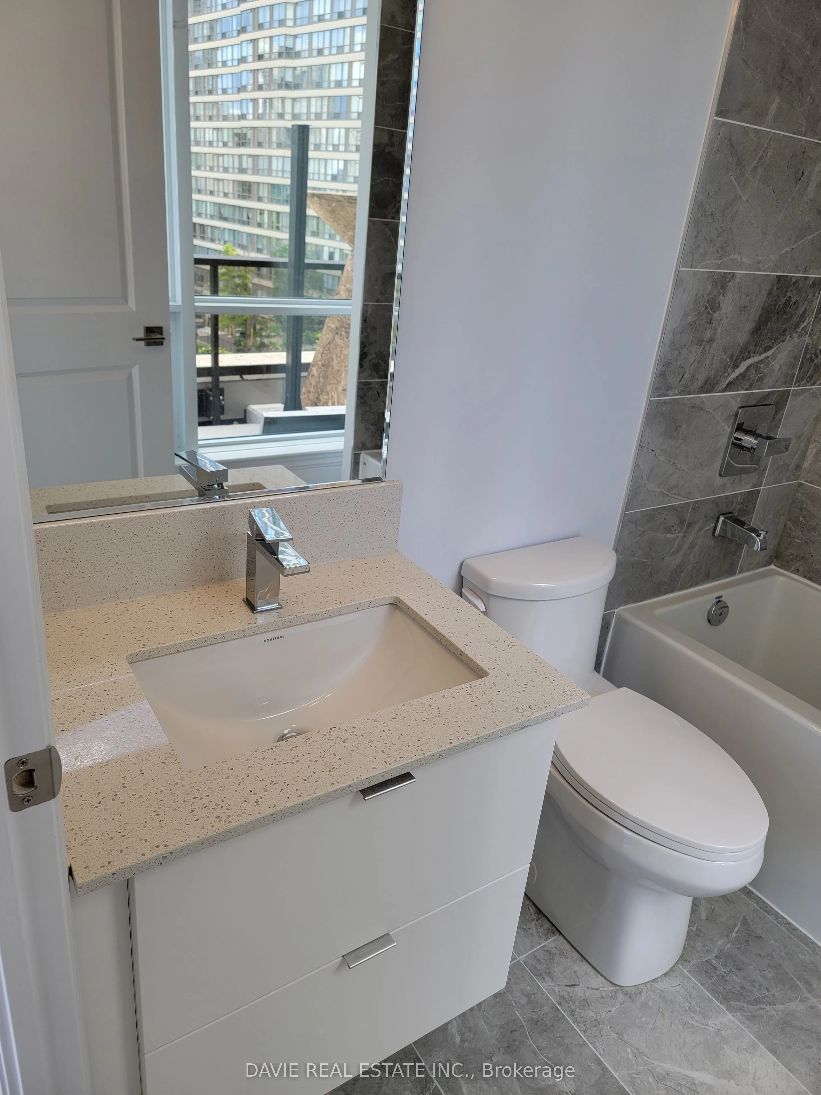 30 Elm Drive W, #401
