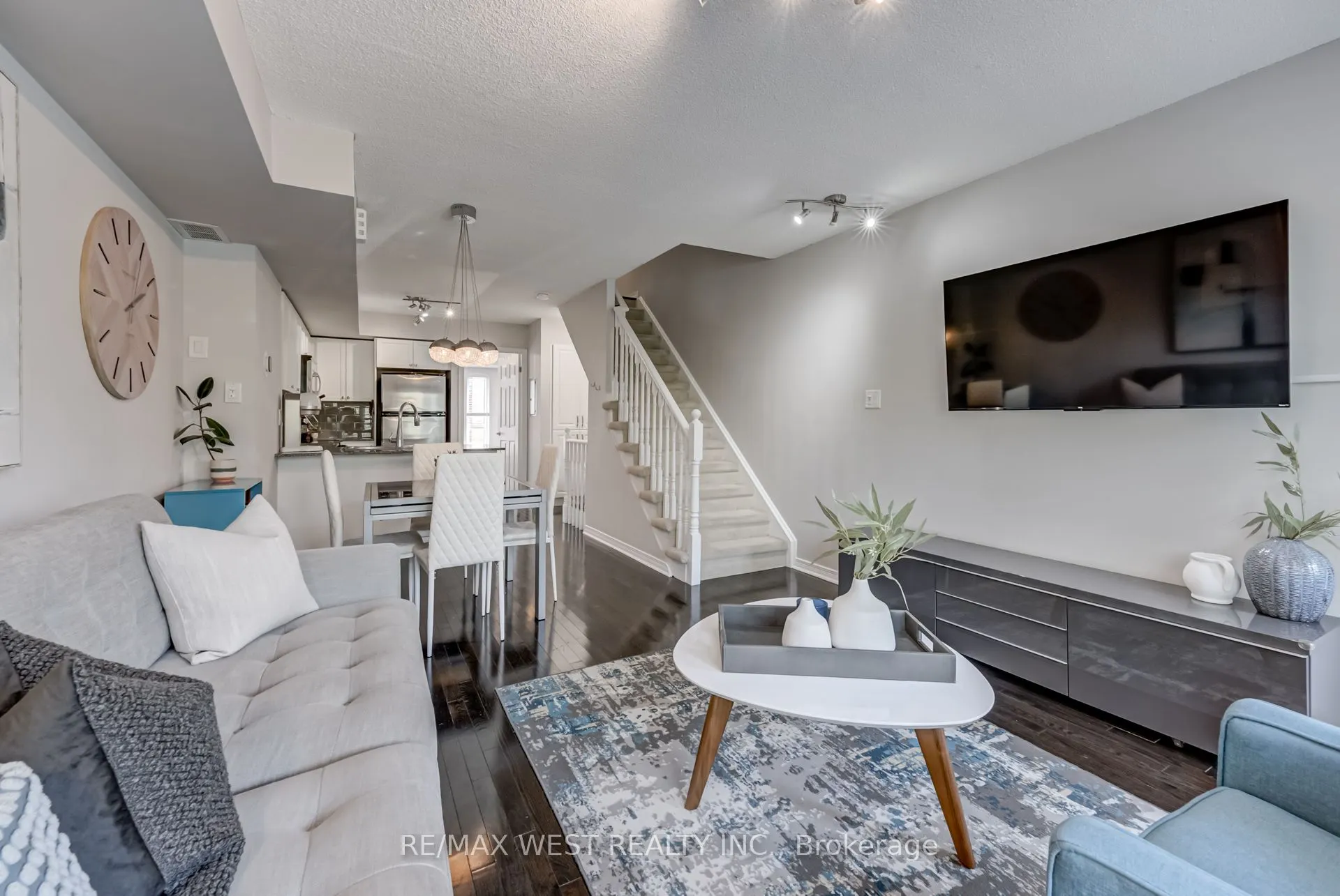 351 Wallace Avenue, #264