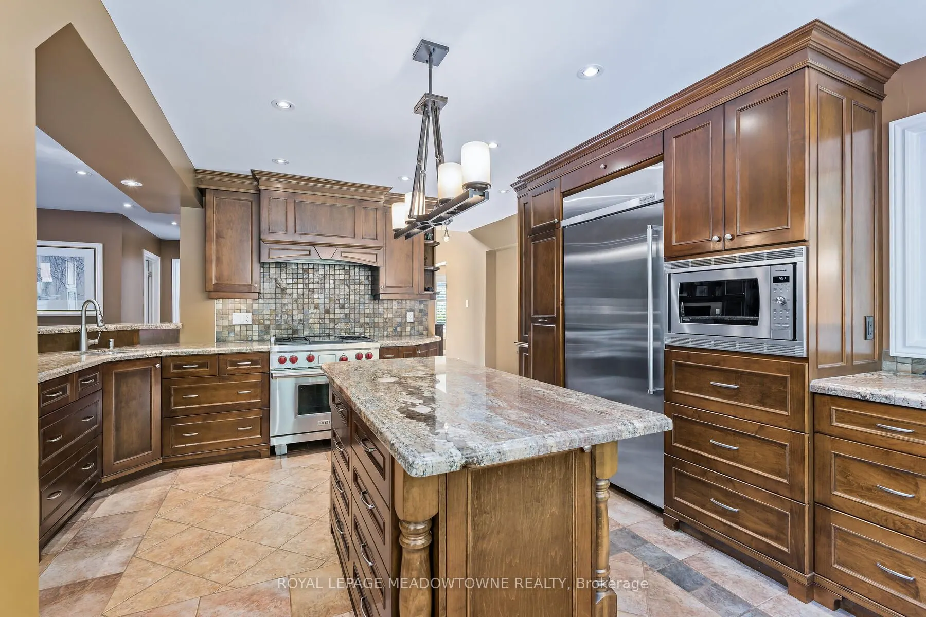 8 Jason Crescent