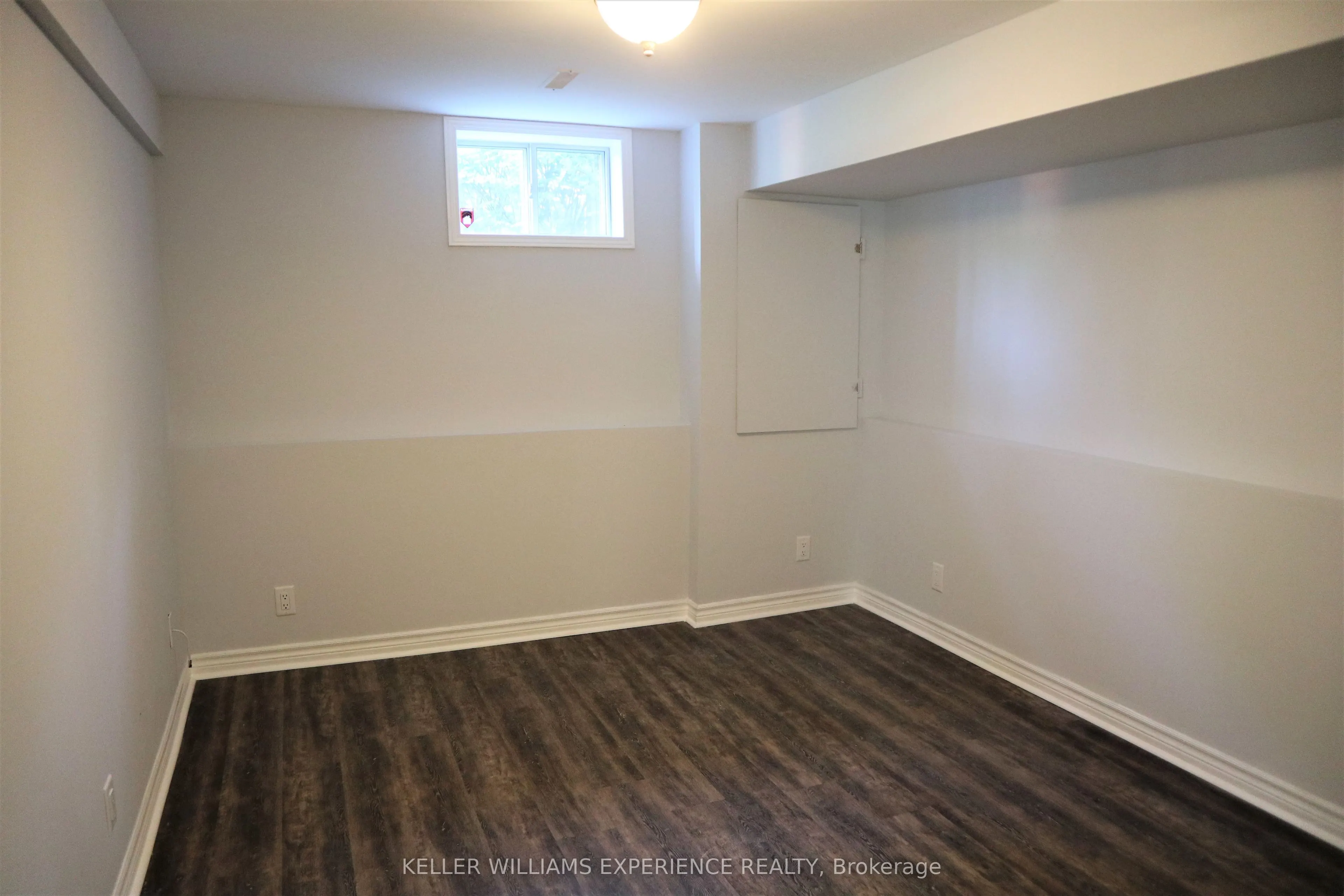 39 Erindale Avenue, #Lower
