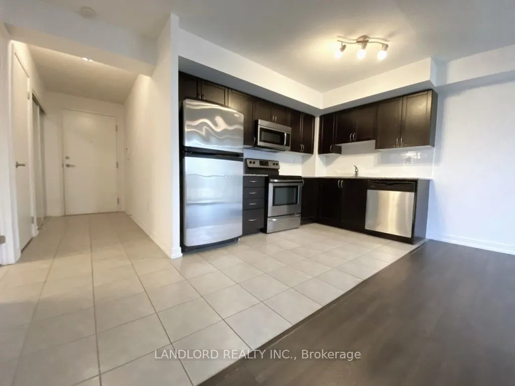 816 Lansdowne Avenue, #306