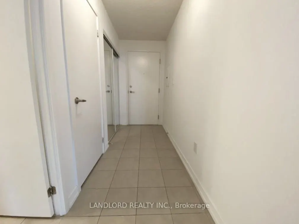 816 Lansdowne Avenue, #306