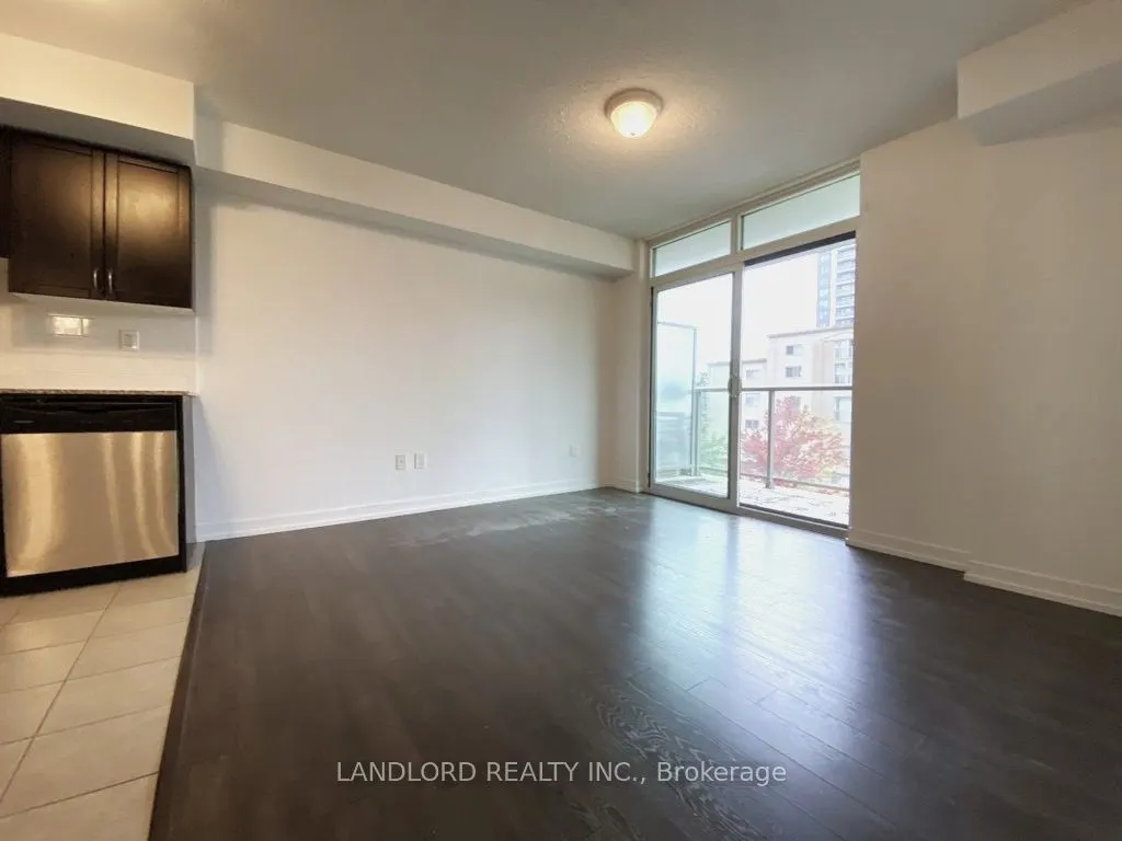 816 Lansdowne Avenue, #306