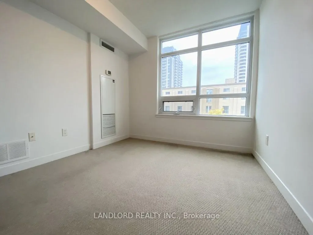 816 Lansdowne Avenue, #306